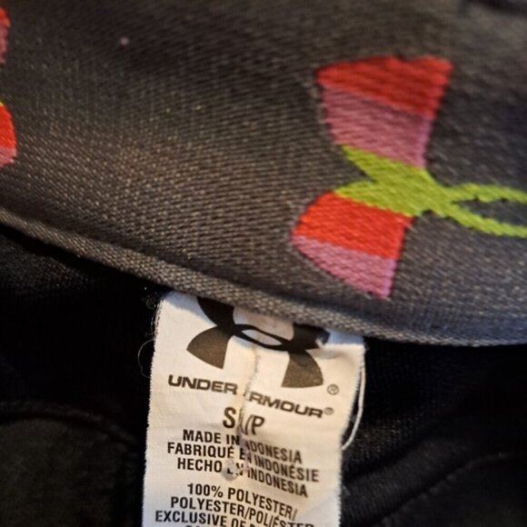 Under Armour women's size small black baseball pants, knee length, EUC - Picture 3 of 4